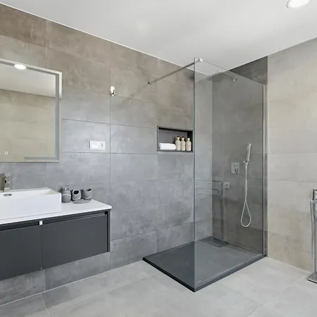 Mico's House - With Private Pool Santa Cruz (Oeste)